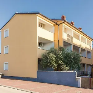  Apartment Letan